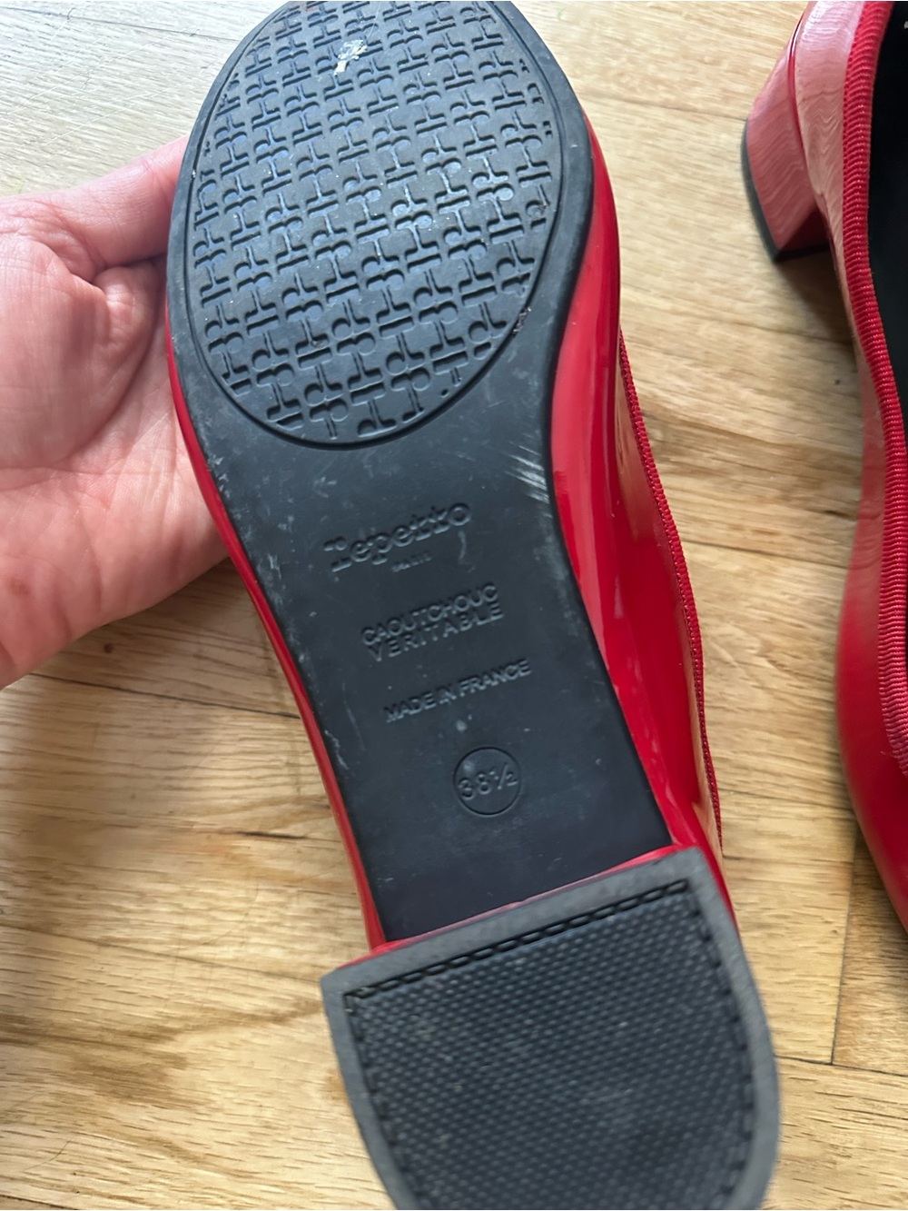 Repetto Red Patent Ballet Flats with Low Block Heel and Bow - Picture 4 of 6
